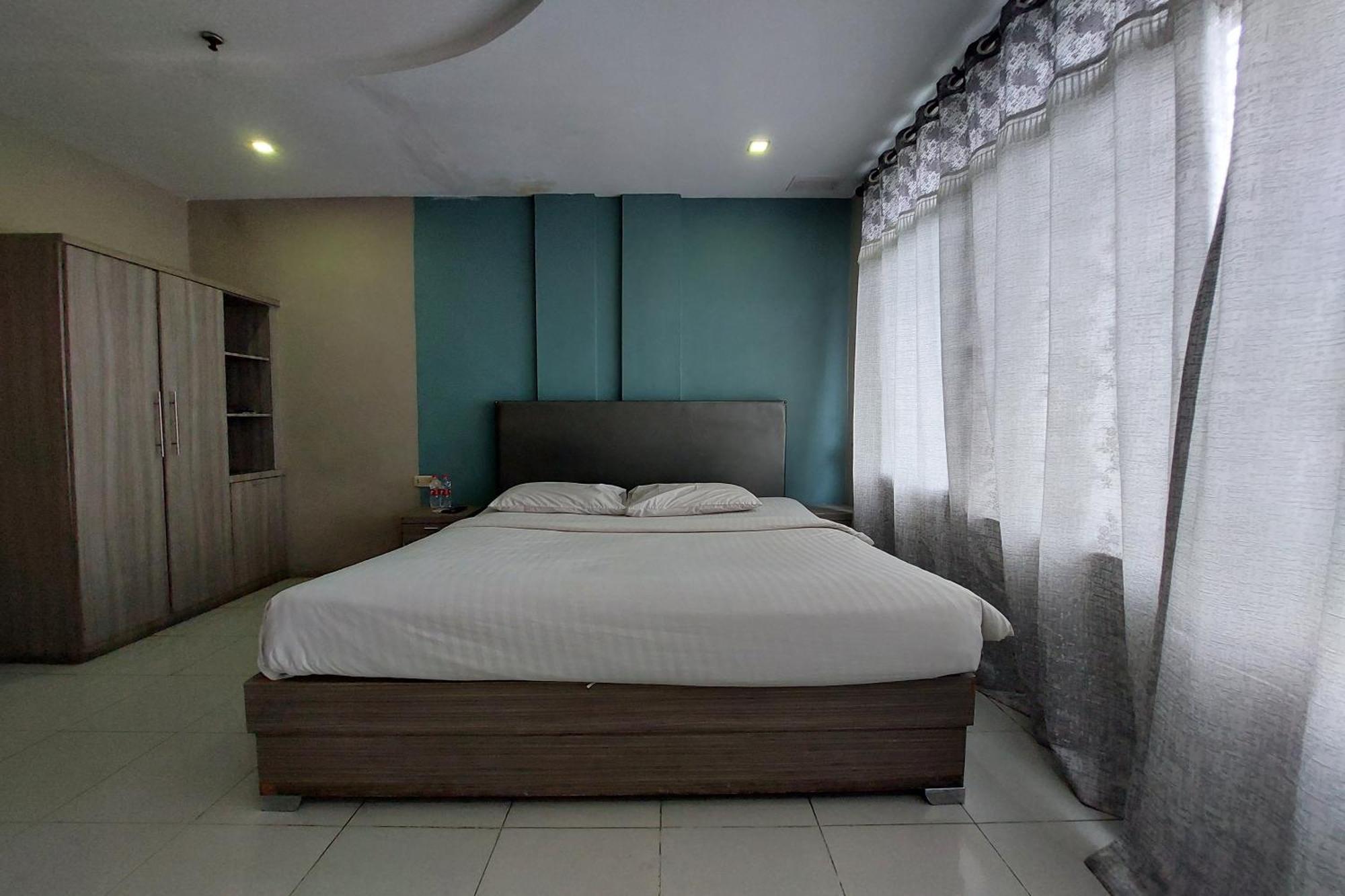 Hotel Urbanview Bumi Malaya 2*